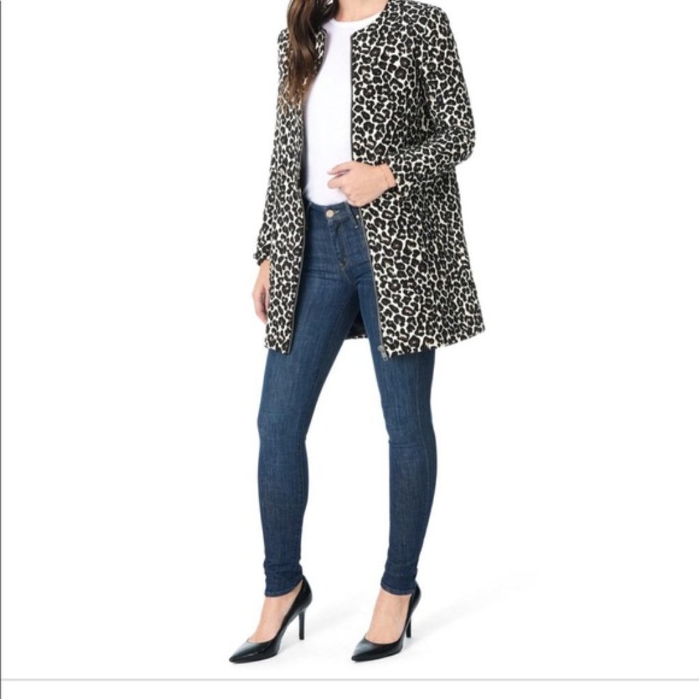 Cupcakes and Cashmere Adeltia Coat in Leopard